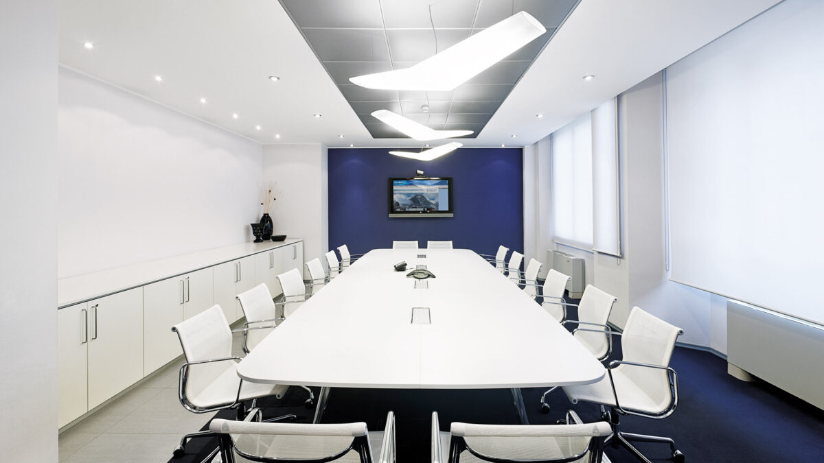 10 ARTEMIDE